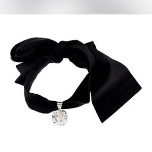 Magda Butrym
Silk Ribbon Rose Charm Choker Necklace
